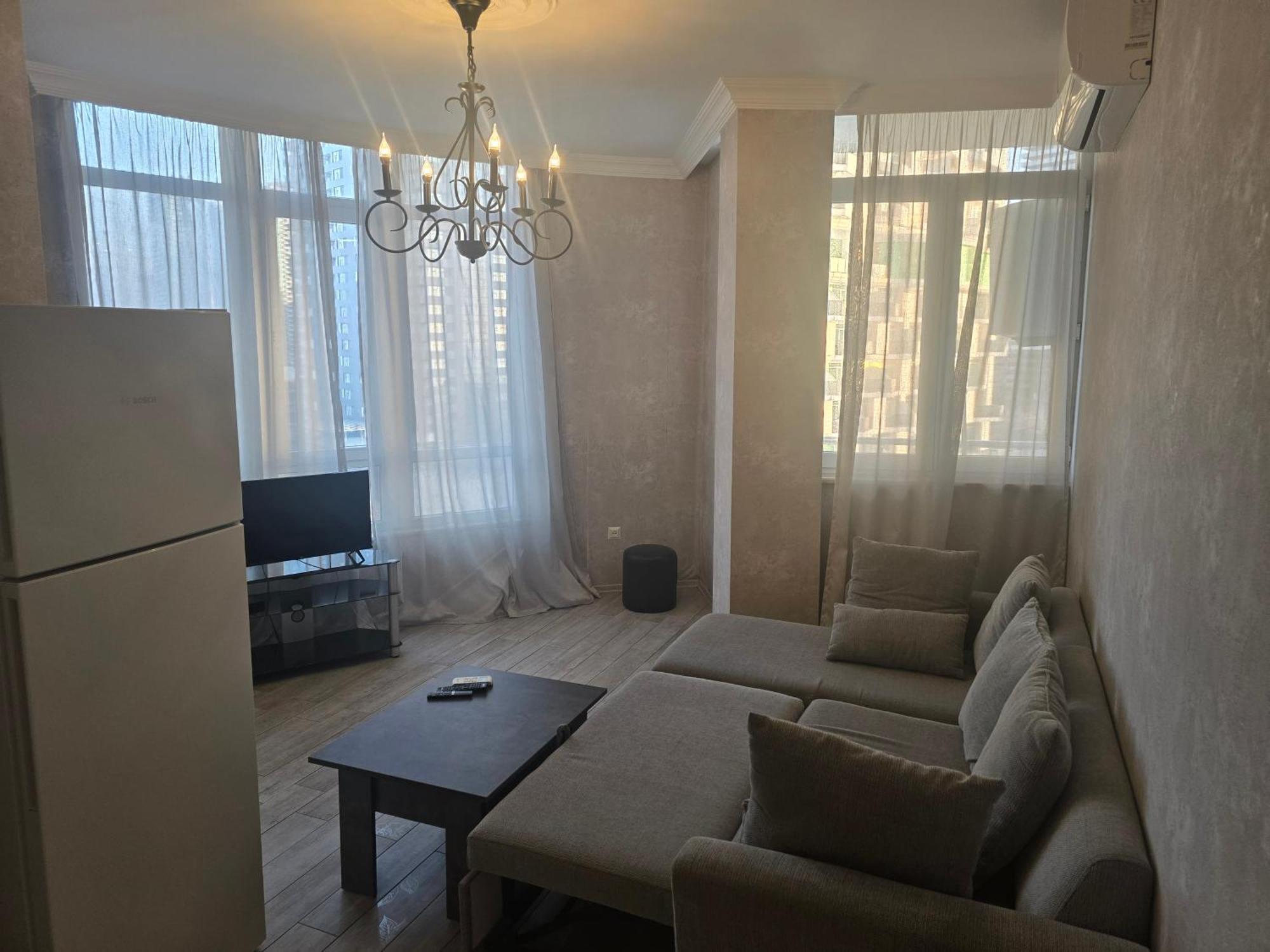 Apartment Roin Batumi Eksteriør billede